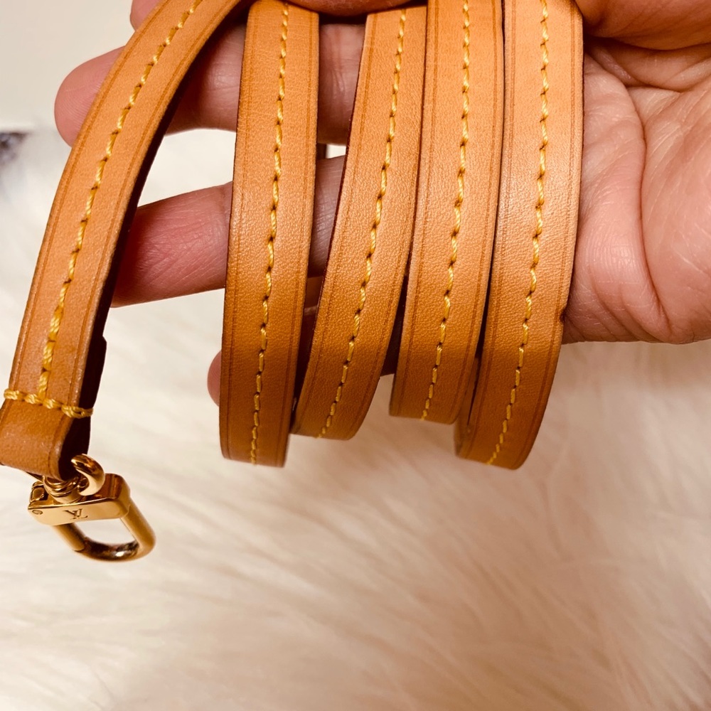 Louis Vuitton Favorite Azur mm - Picture 8 of 8